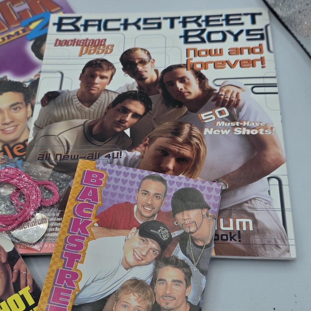 Vintage Backstreet Boys Memorabilia Books & Necklace Bundle - Picture 3 of 15